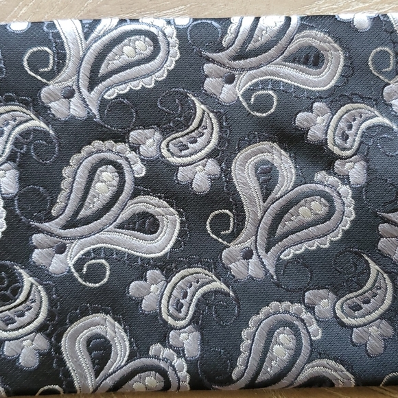 Versa paisley necktie - Picture 2 of 5